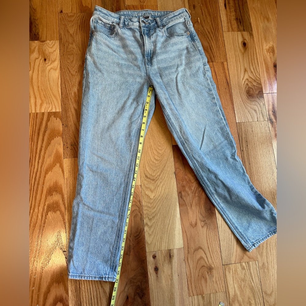 American Eagle Jeans - Picture 2 of 4